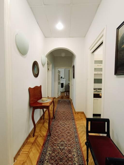 Unique Spacious Classic 3 Bedroom Midtown Apartment ! Billiard Room ! Riga Eksteriør bilde