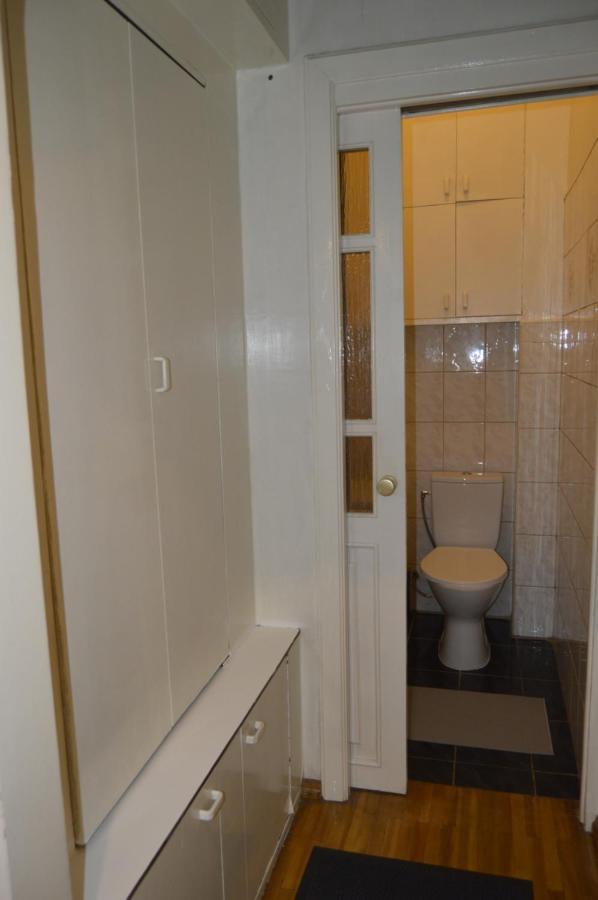 Unique Spacious Classic 3 Bedroom Midtown Apartment ! Billiard Room ! Riga Eksteriør bilde